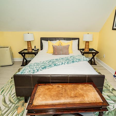 Water'S Edge Inn - Adults Only Folly Beach Esterno foto